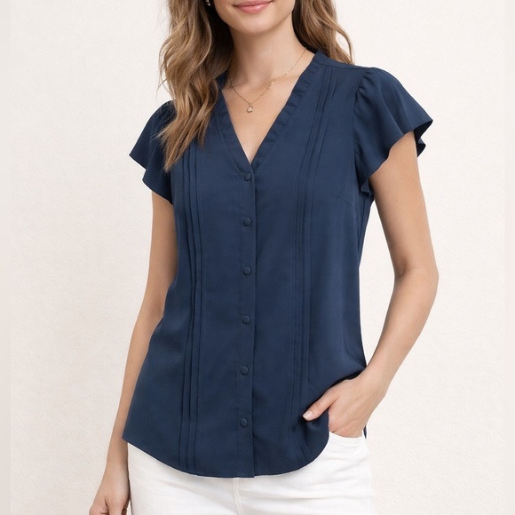 BloomChic Tops - NWT BLOOMCHIC Women’s Navy Blue Button-Front Blouse Size 14-16